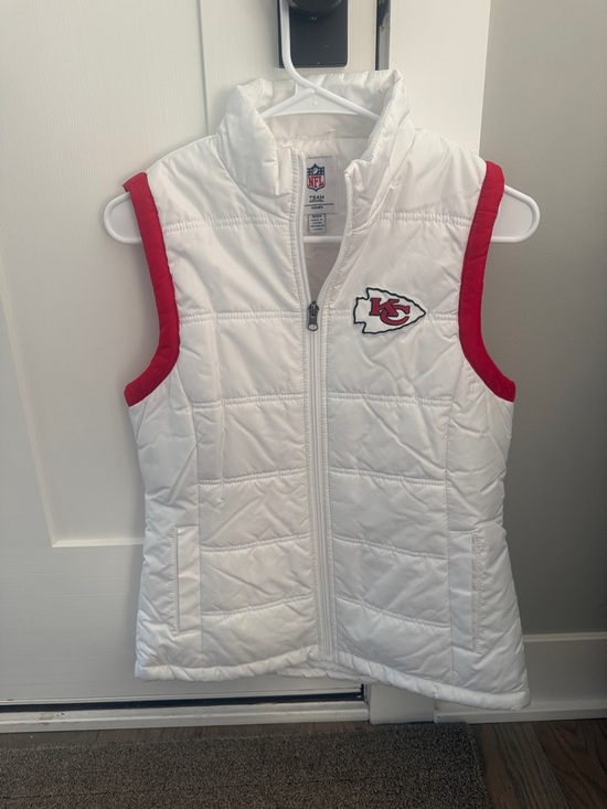 NFL Jackets & Blazers - NFL women’s White Quilted Vest with Red Trim - Kansas City Chiefs Logo